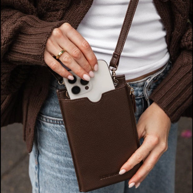 Louenhide - Suki Phone Bag - Chocolate